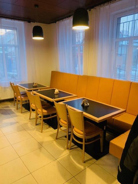 Pivovar Maly Janek - Restaurace, Penzion A Stany Jince Eksteriør bilde